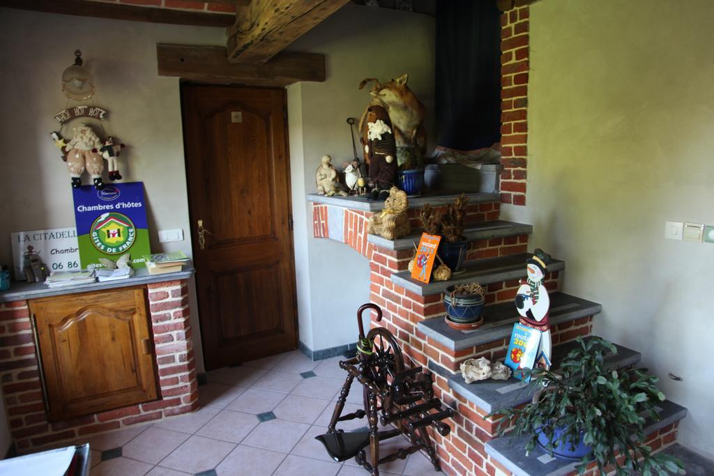 La Citadelle D'Hututu Bed & Breakfast Avesnes-sur-Helpe Exterior photo